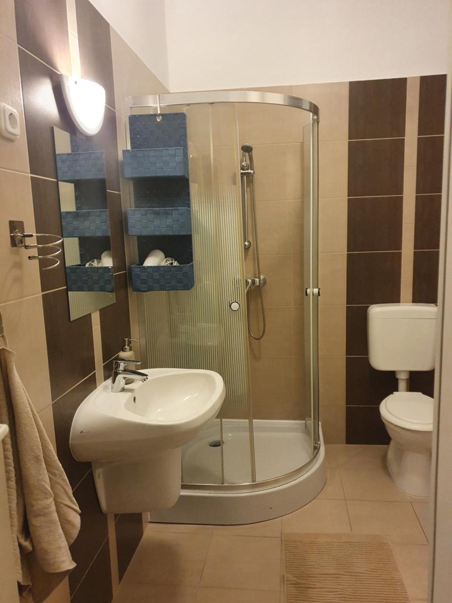 Doris Apartments Сиофок Екстериор снимка