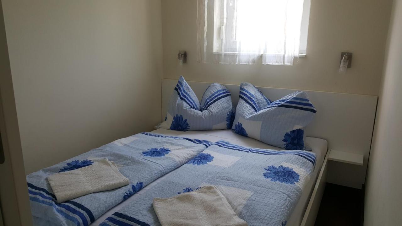 Doris Apartments Сиофок Екстериор снимка